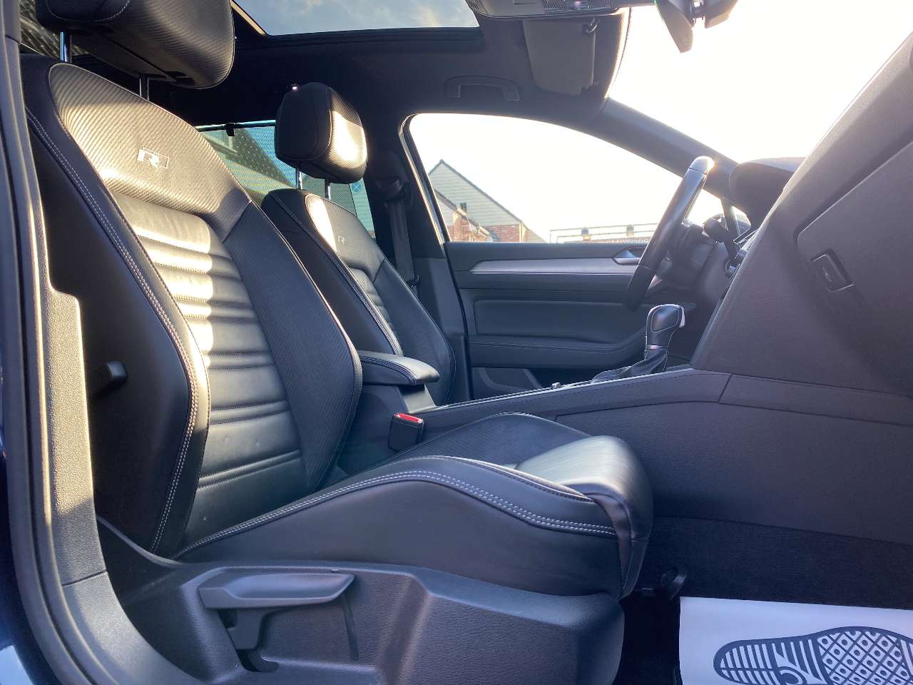 Leconte Motors -  Volkswagen Passat Variant