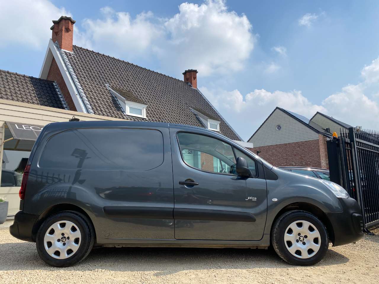 Leconte Motors -  Peugeot Partner