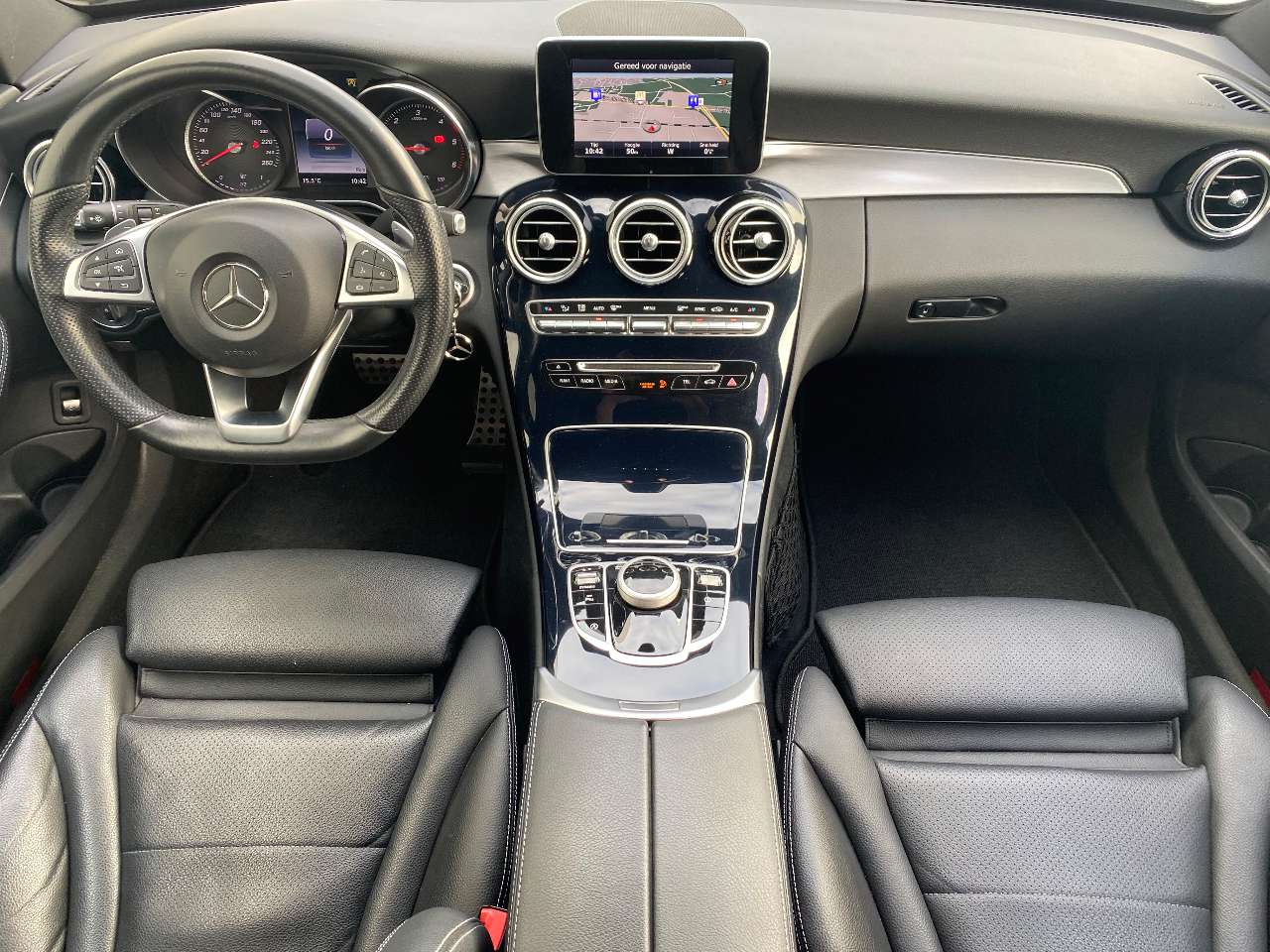 Leconte Motors -  Mercedes-Benz C 200