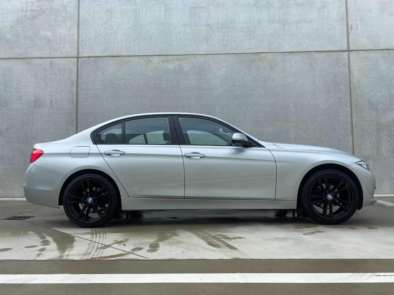 Leconte Motors -  BMW 316