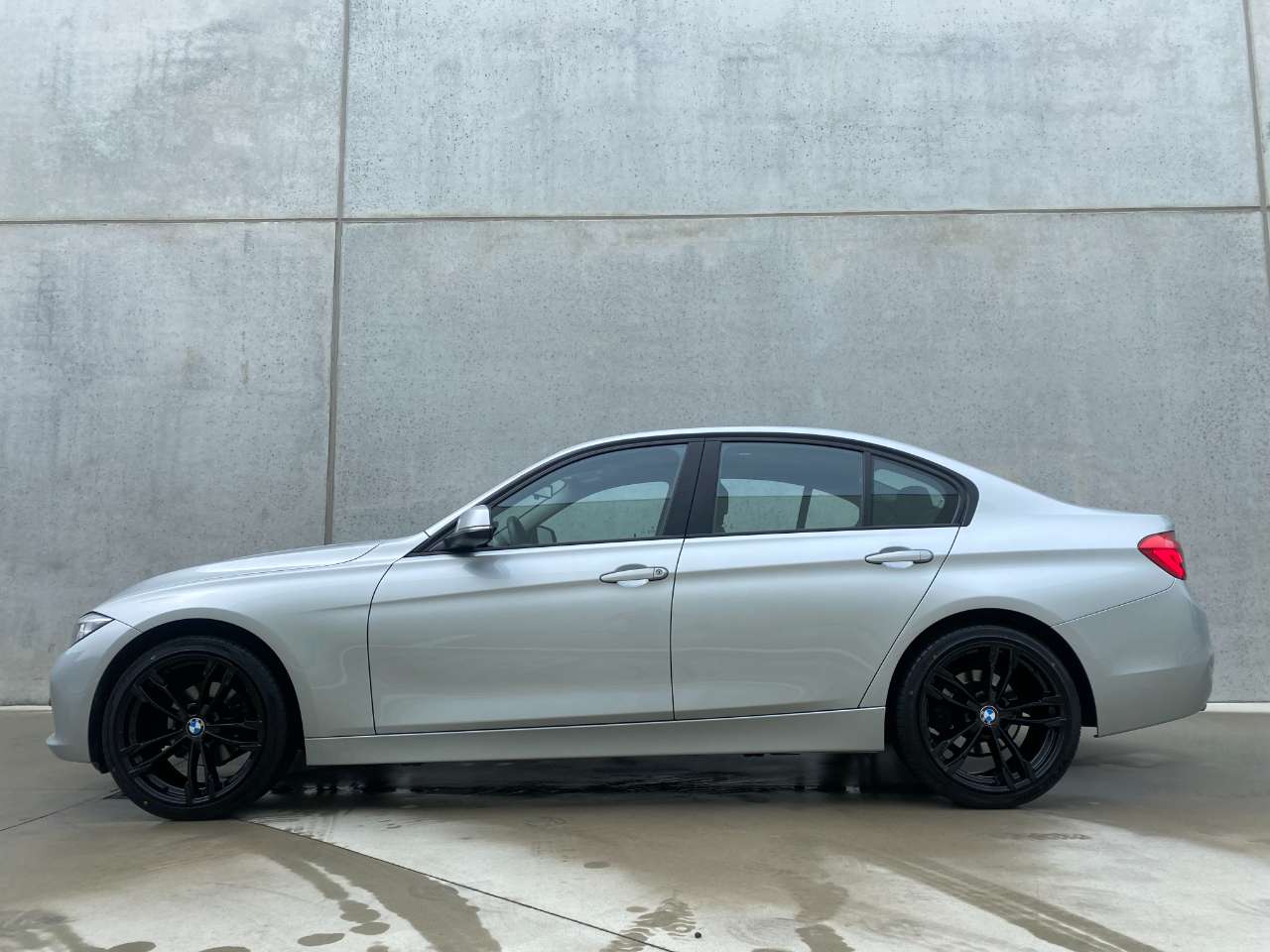 Leconte Motors -  BMW 316