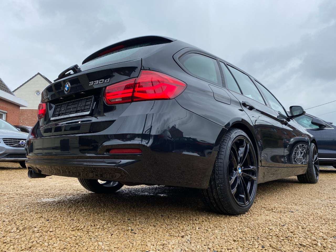 Leconte Motors -  BMW 330