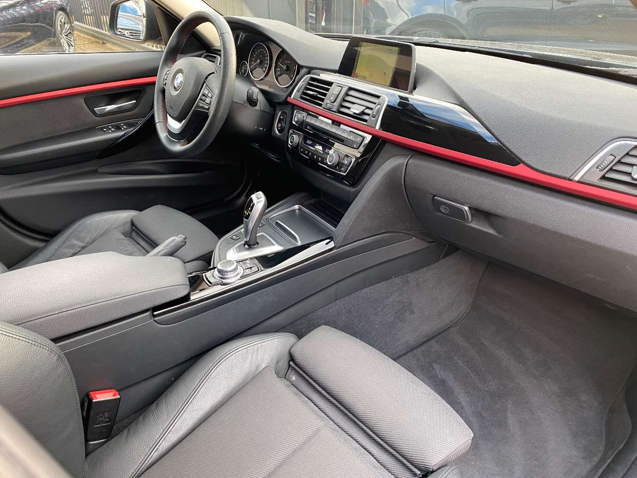 Leconte Motors -  BMW 330