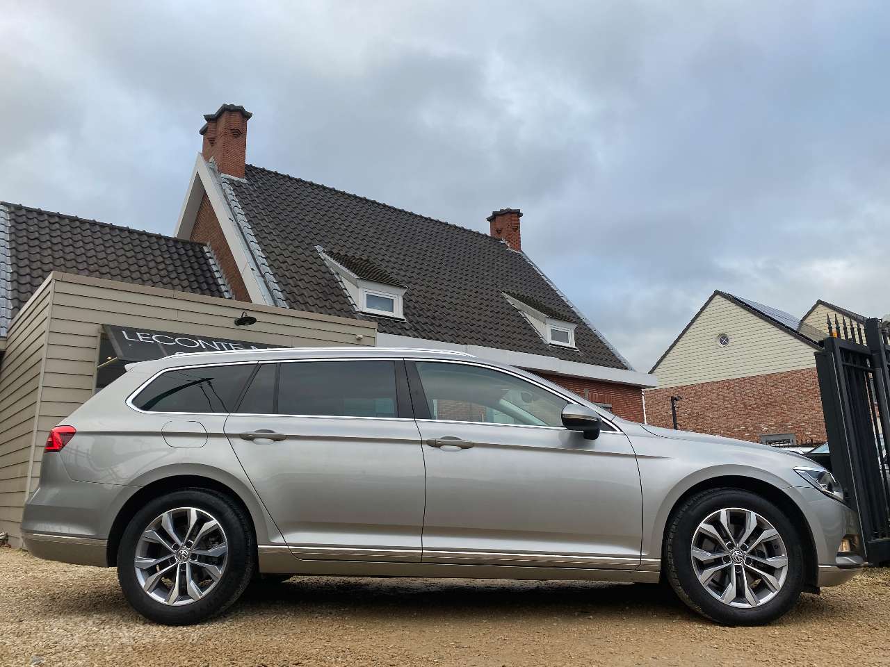 Leconte Motors -  Volkswagen Passat Variant