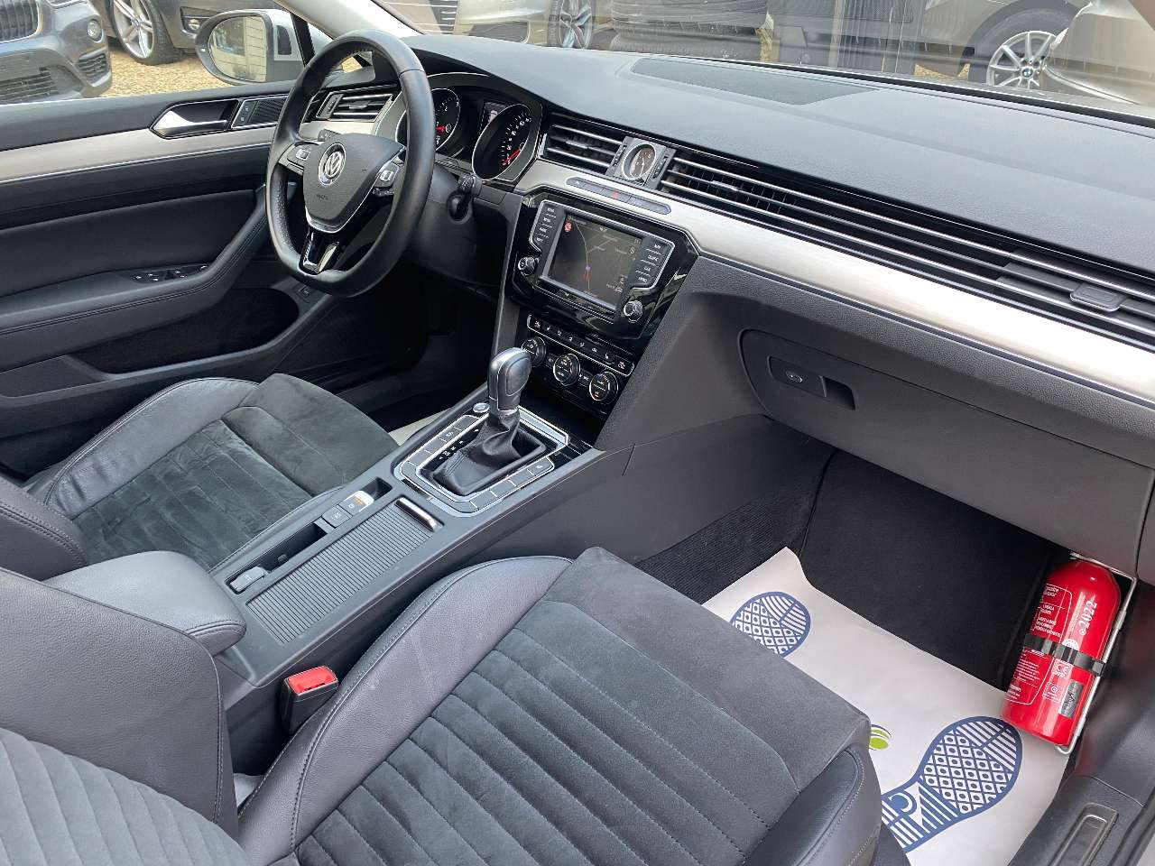 Leconte Motors -  Volkswagen Passat Variant