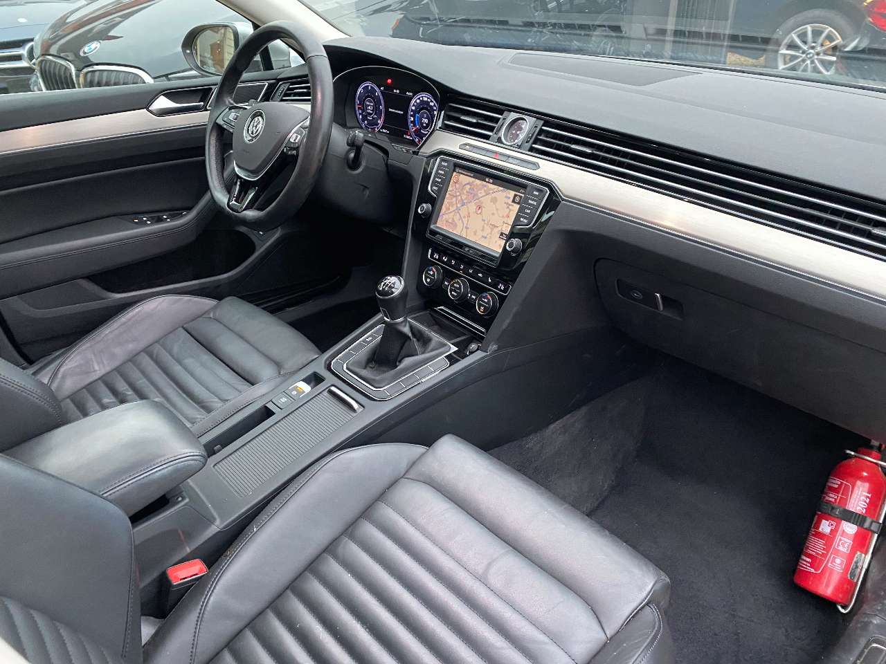 Leconte Motors -  Volkswagen Passat Variant