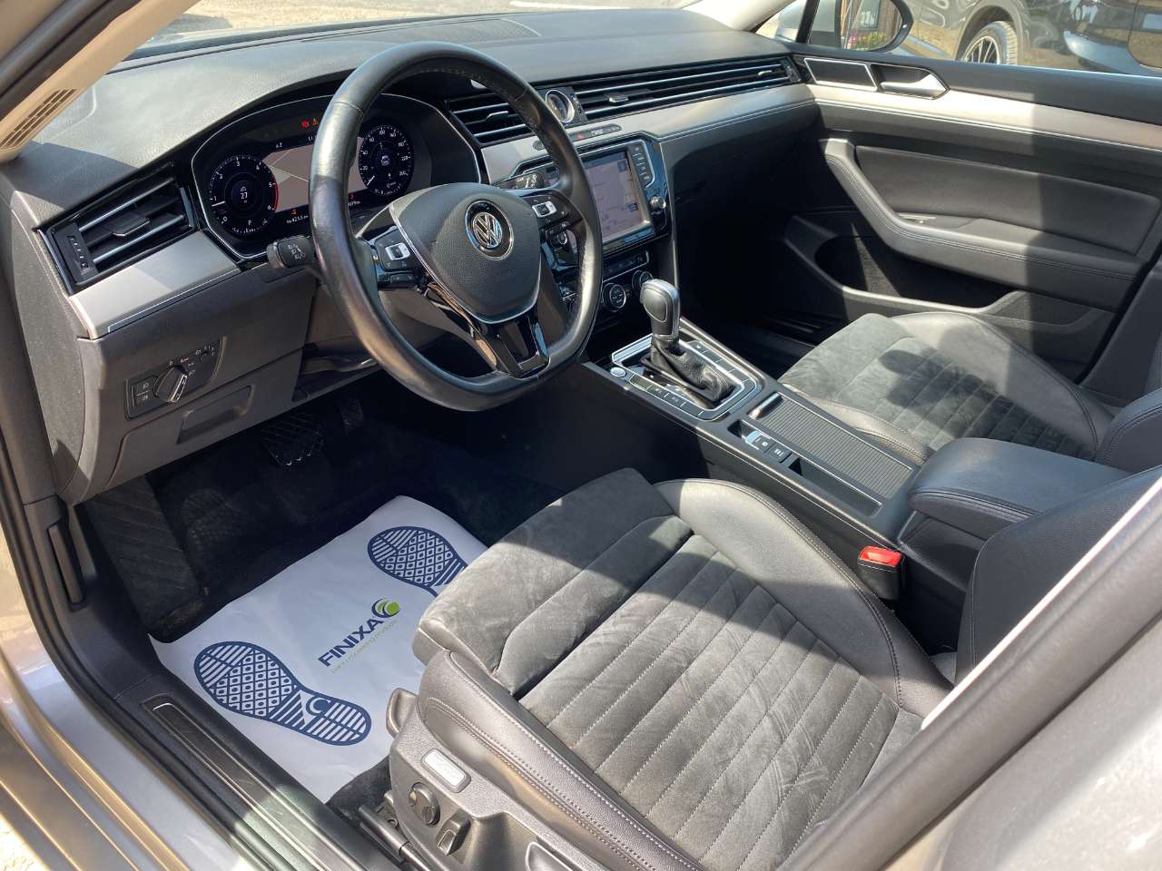 Leconte Motors -  Volkswagen Passat Variant