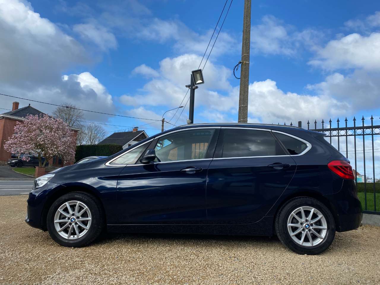 Leconte Motors -  BMW 216