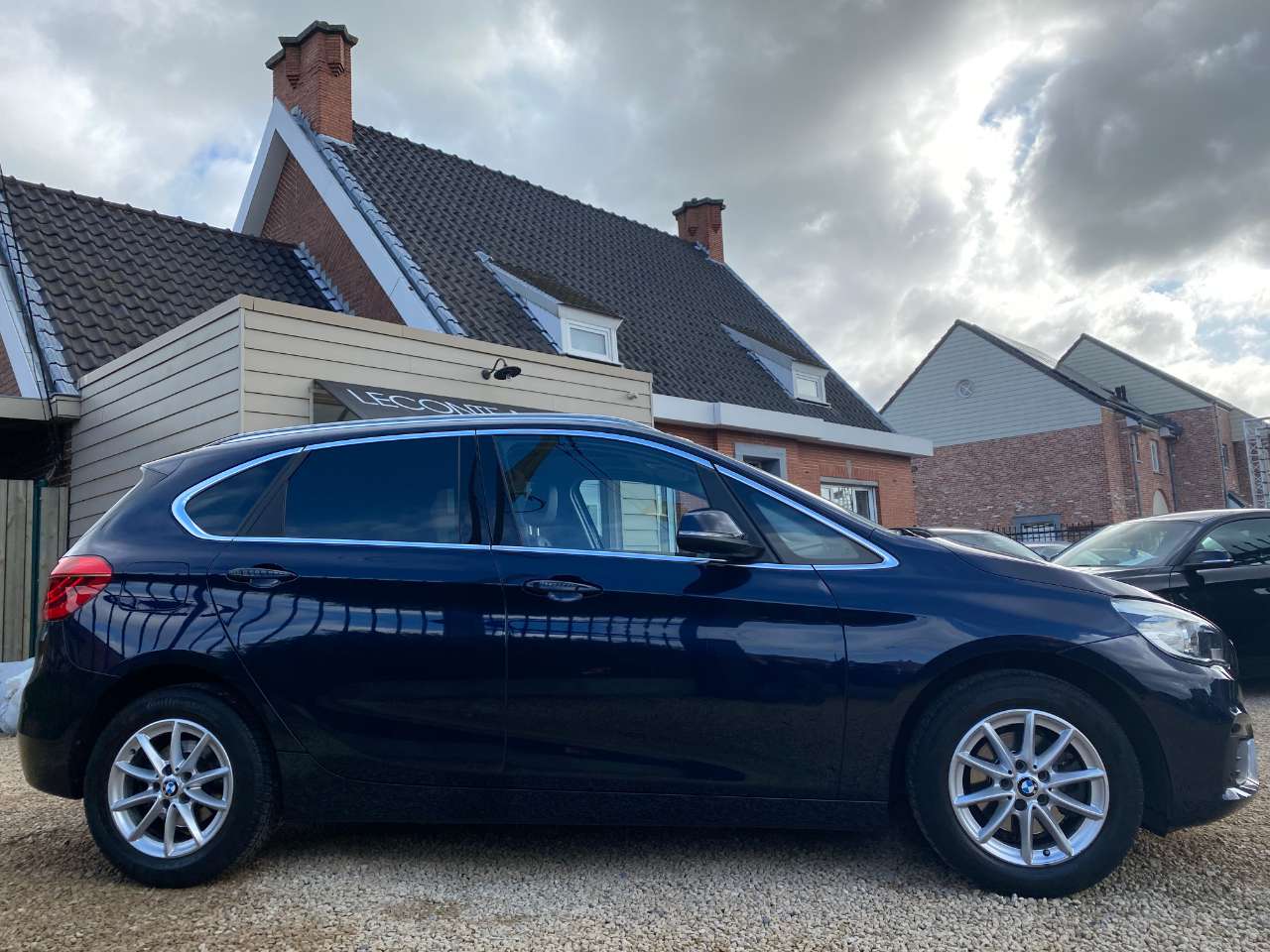 Leconte Motors -  BMW 216