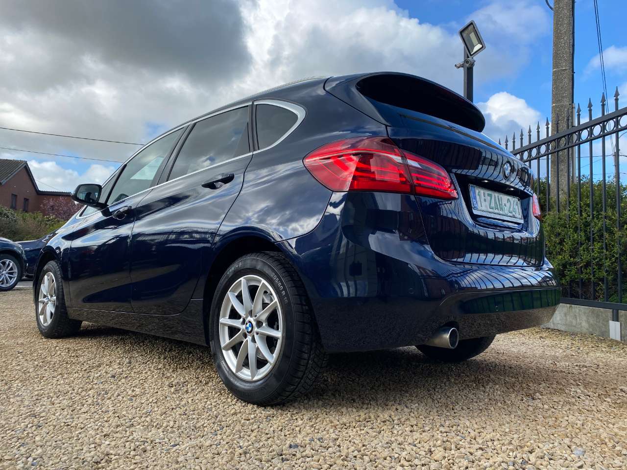 Leconte Motors -  BMW 216