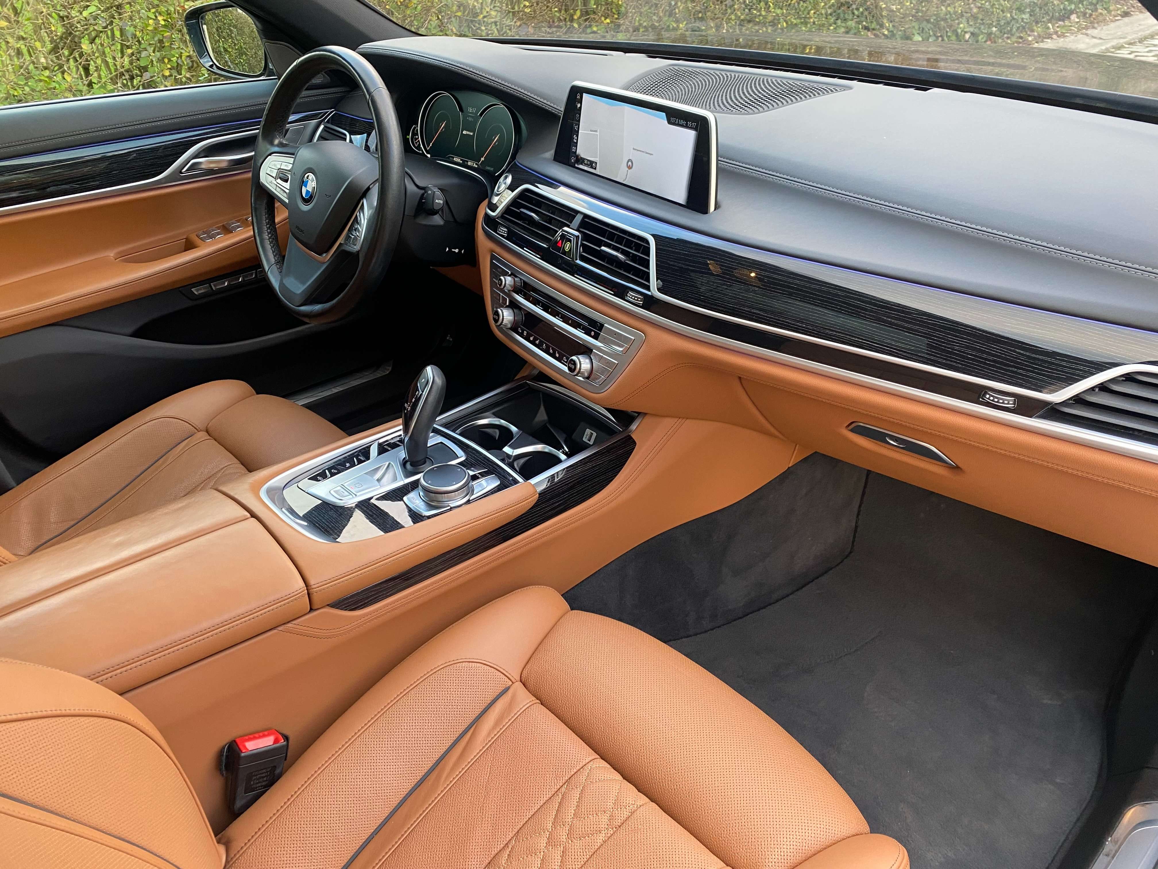 Leconte Motors -  BMW 740