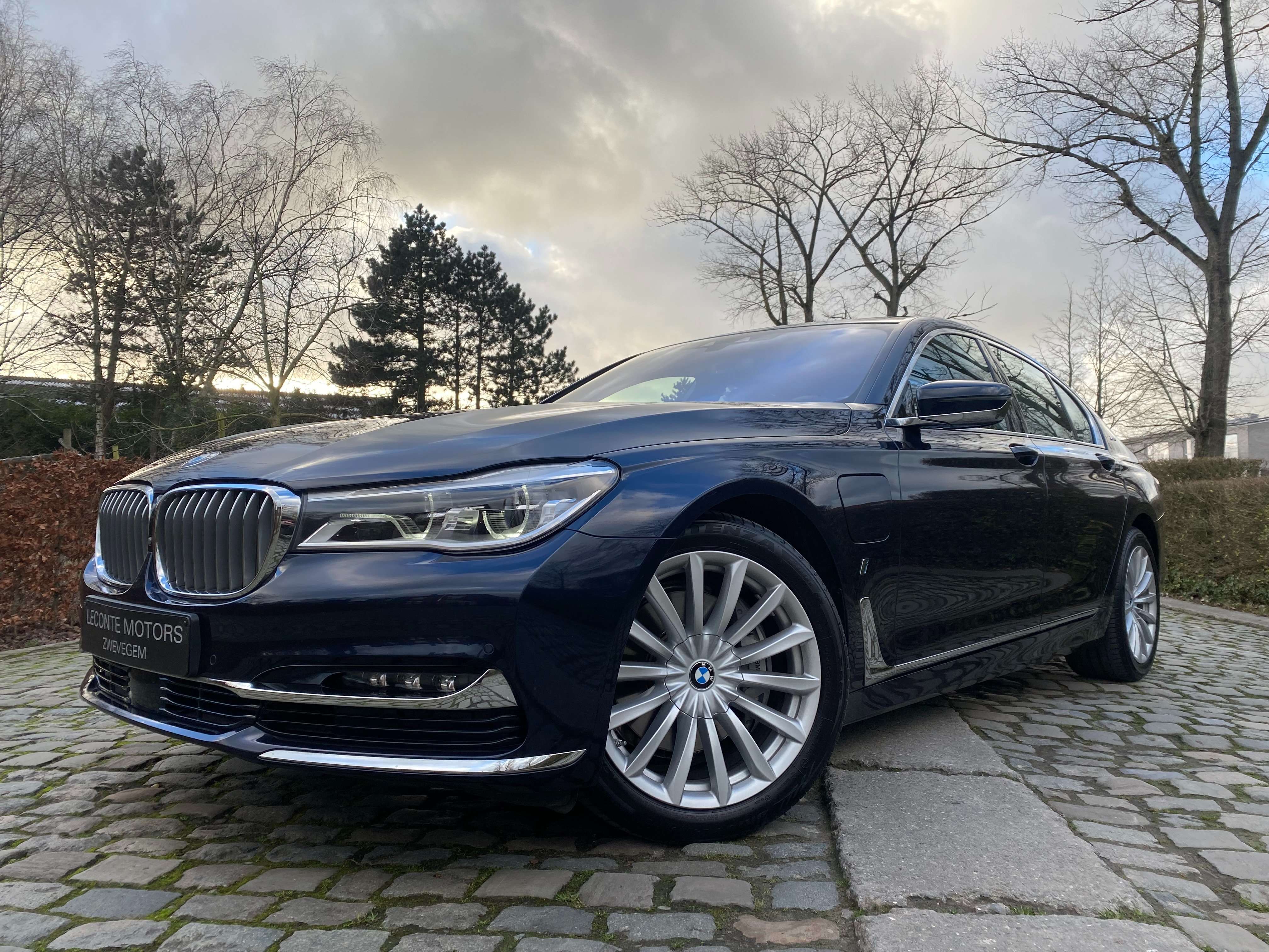 Leconte Motors -  BMW 740