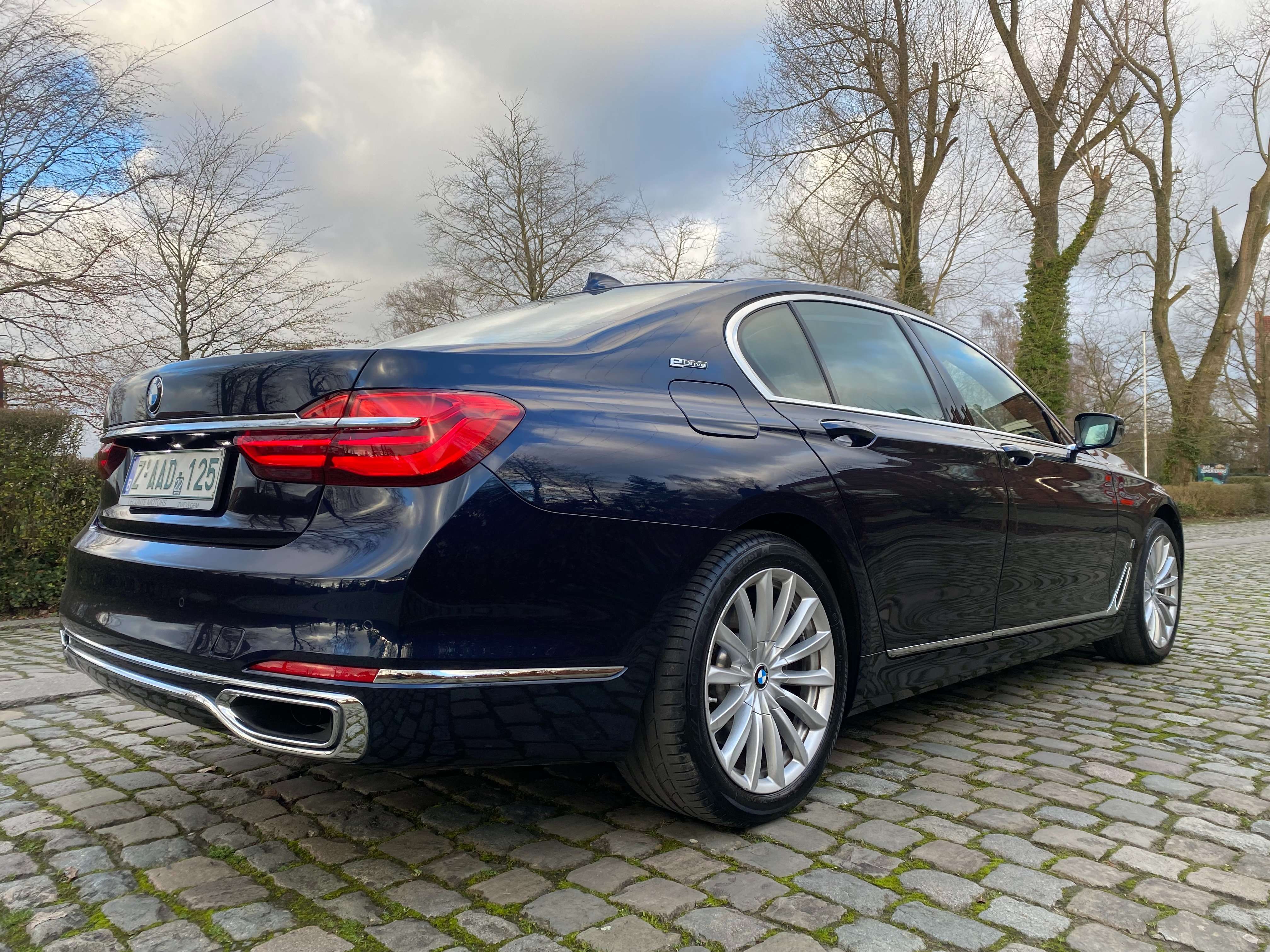 Leconte Motors -  BMW 740