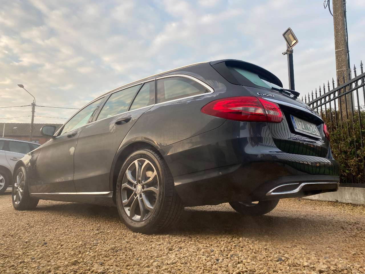 Leconte Motors -  Mercedes-Benz C 220