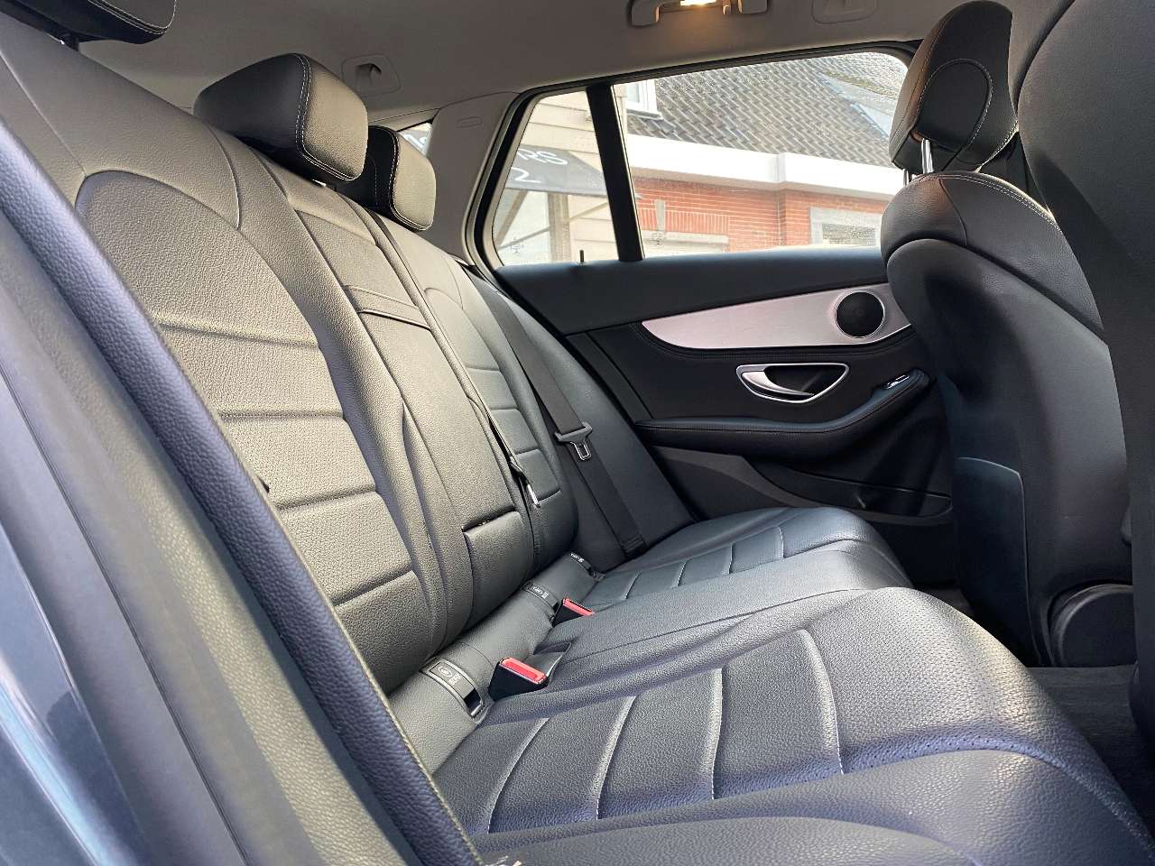 Leconte Motors -  Mercedes-Benz C 220