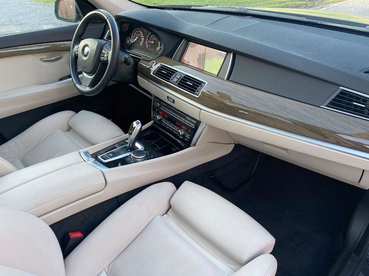 Leconte Motors -  BMW 520