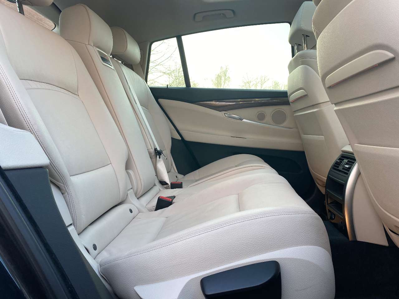 Leconte Motors -  BMW 520