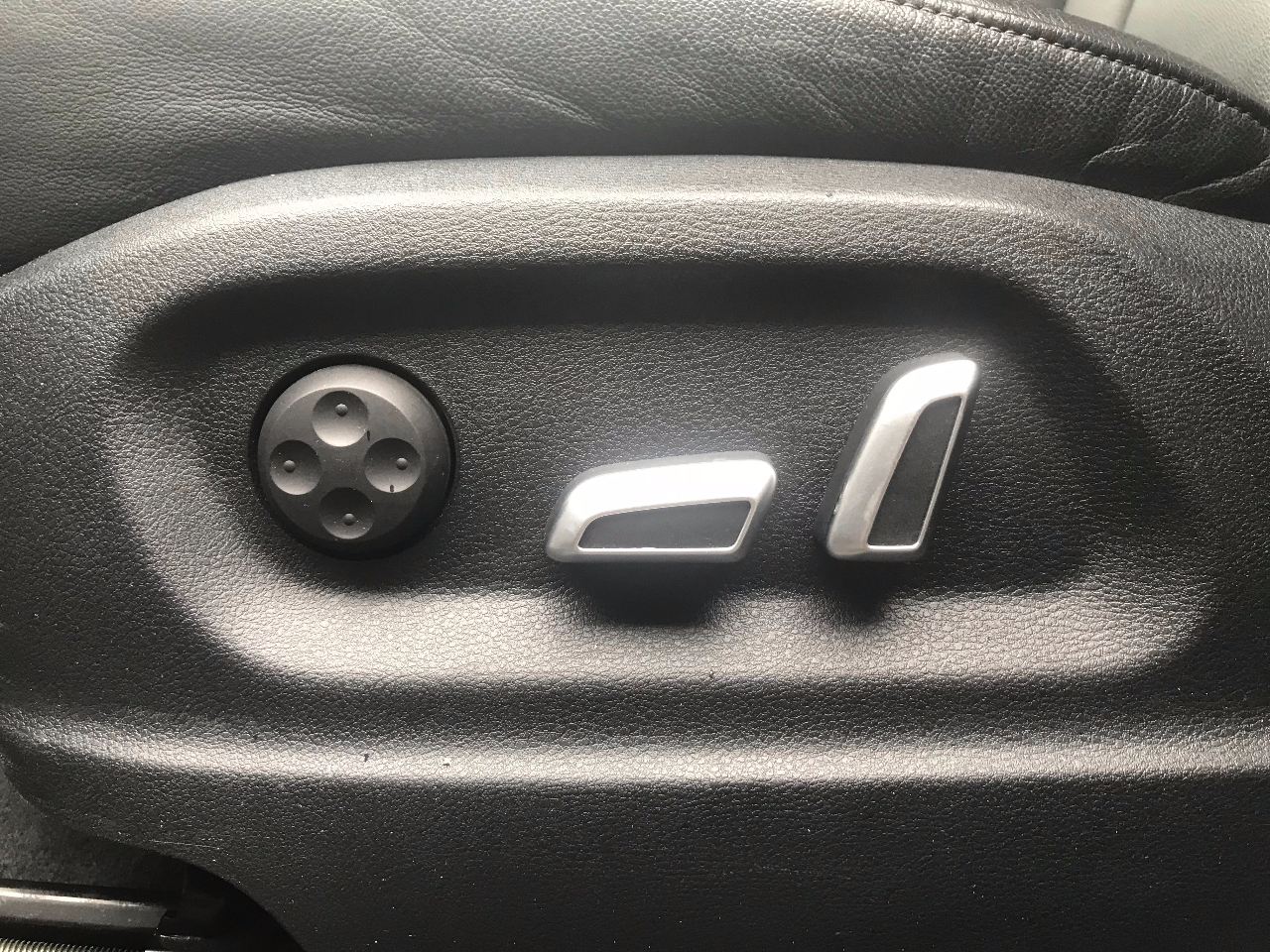 Leconte Motors -  Audi Q5