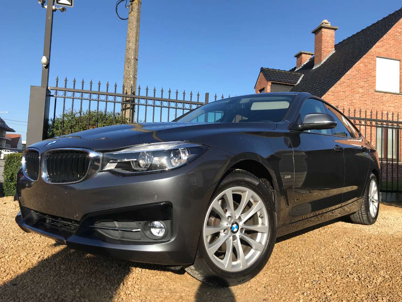 Leconte Motors -  BMW 320