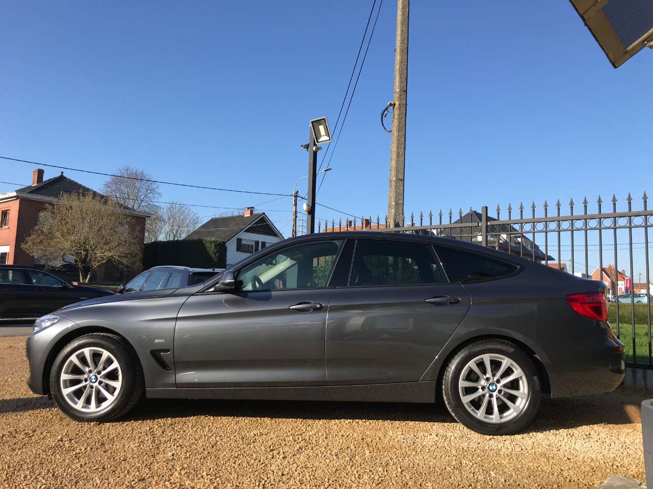 Leconte Motors -  BMW 320