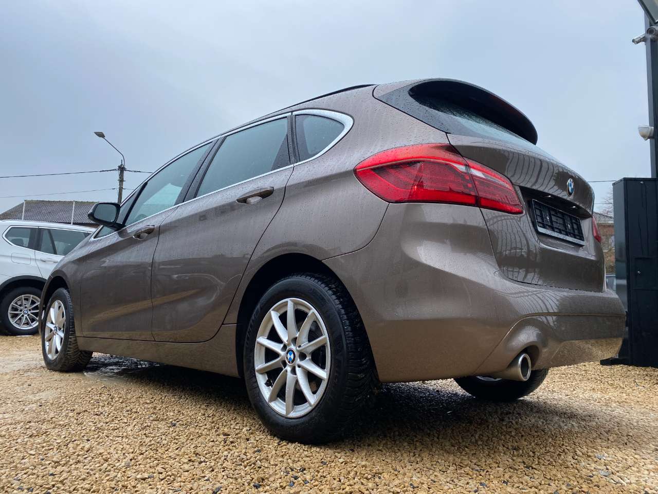 Leconte Motors -  BMW 216