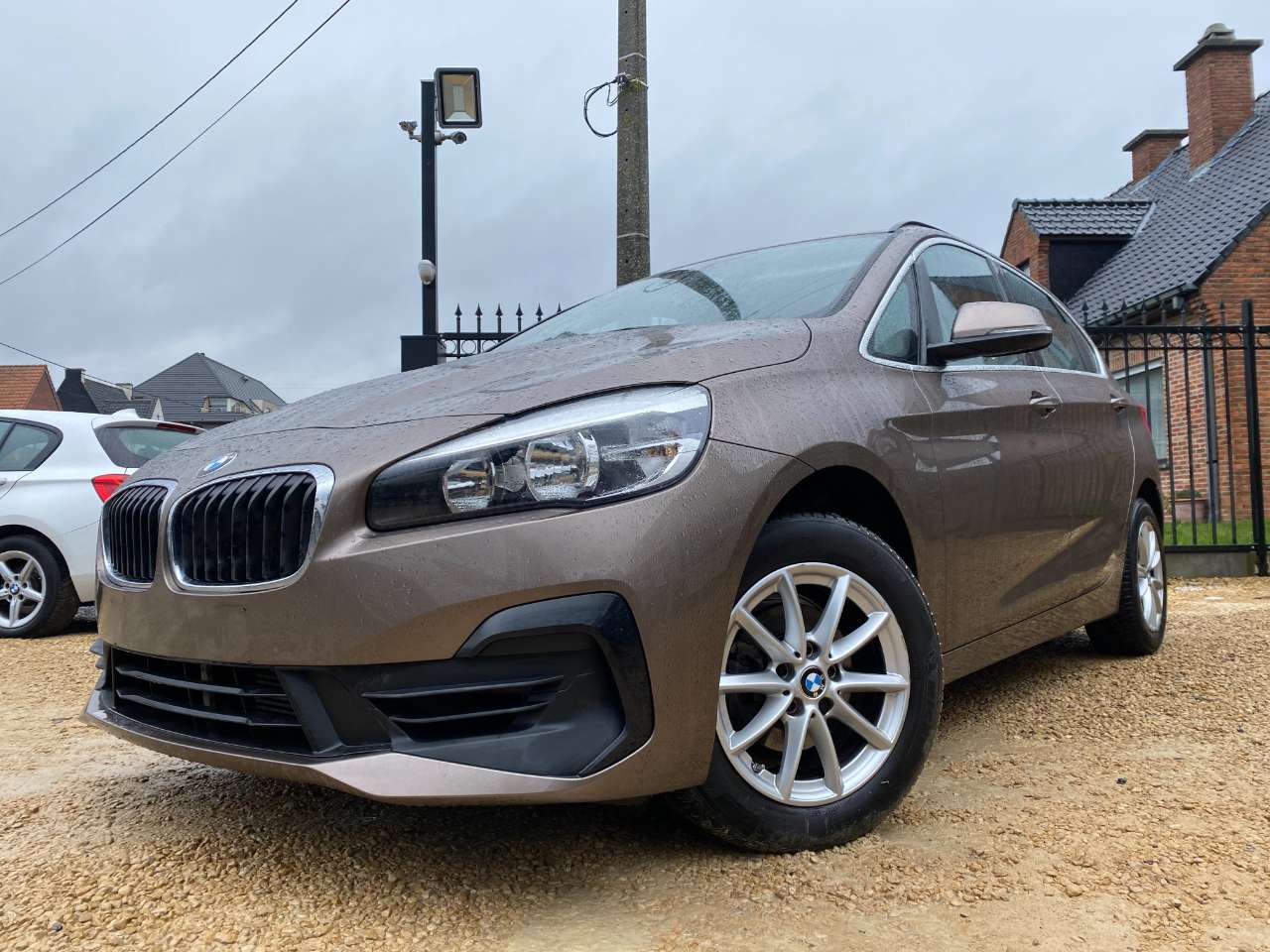 Leconte Motors -  BMW 216