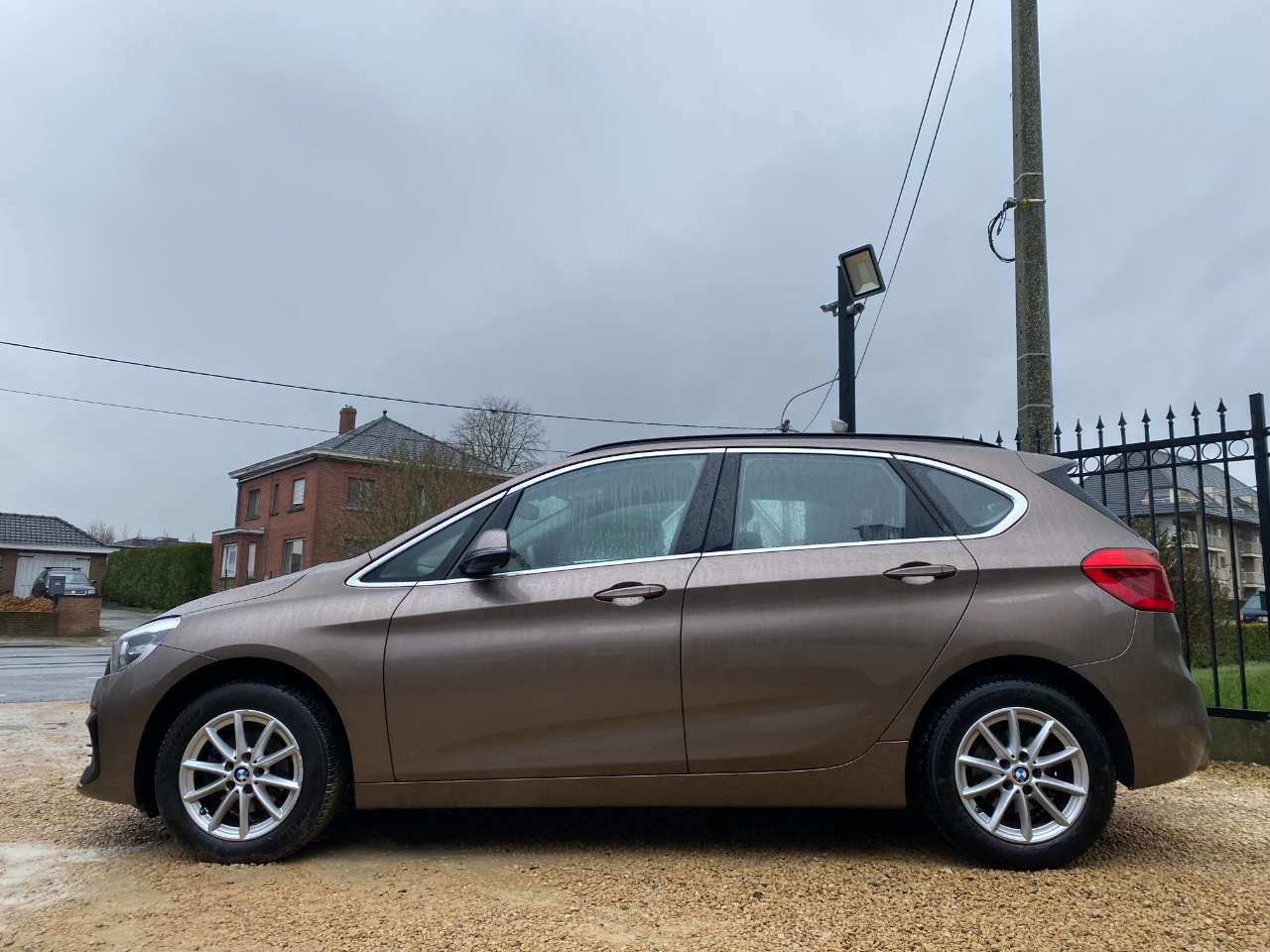 Leconte Motors -  BMW 216