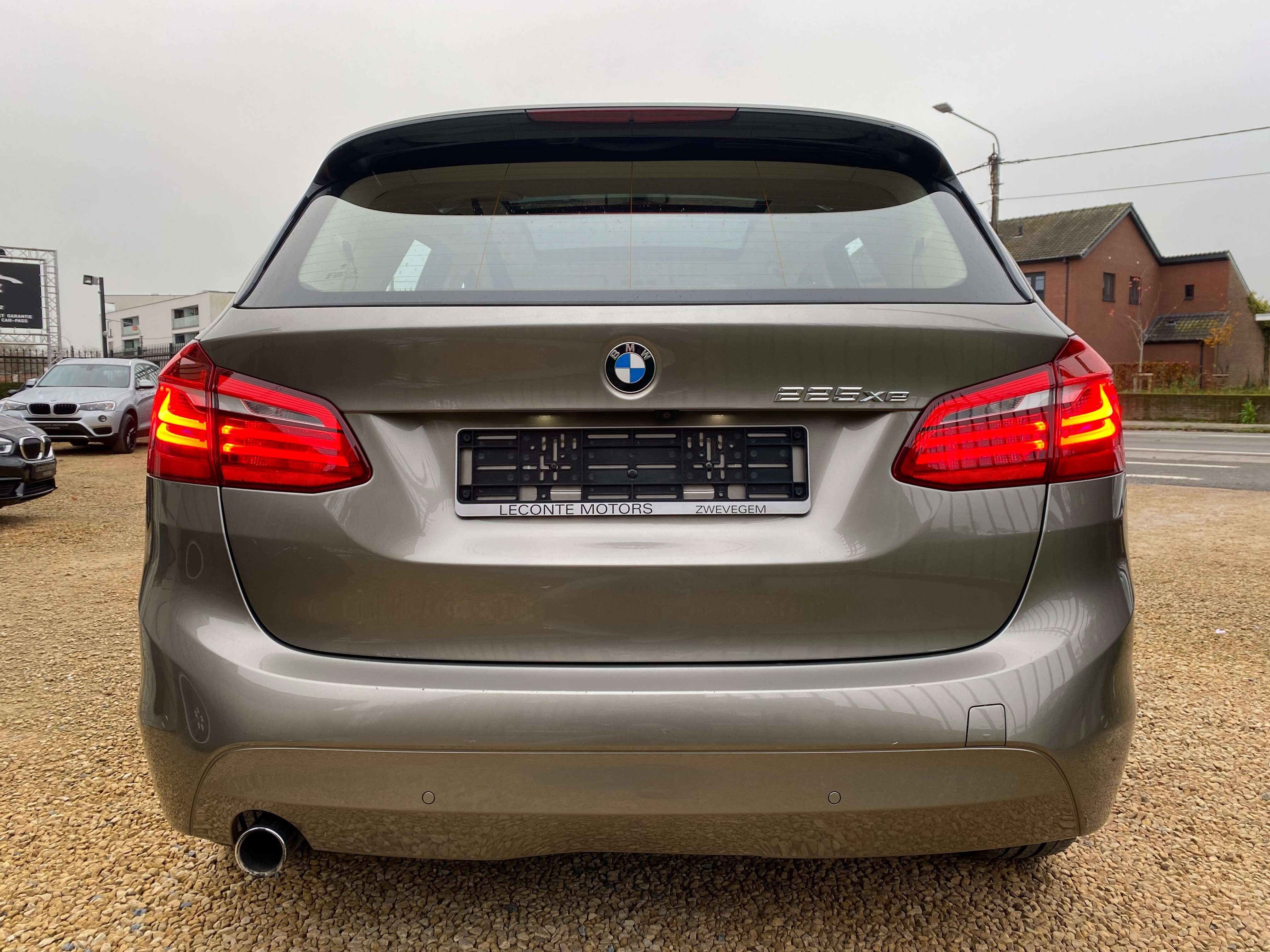 Leconte Motors -  BMW 225