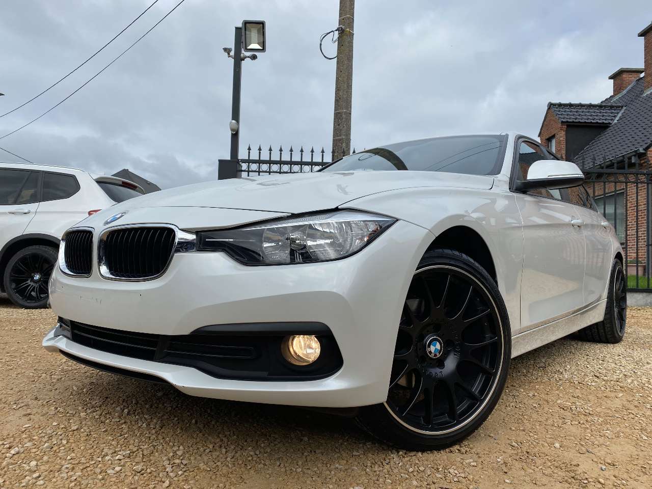 Leconte Motors -  BMW 318