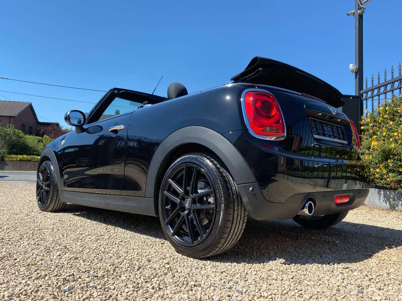 Leconte Motors -  MINI Cooper Cabrio