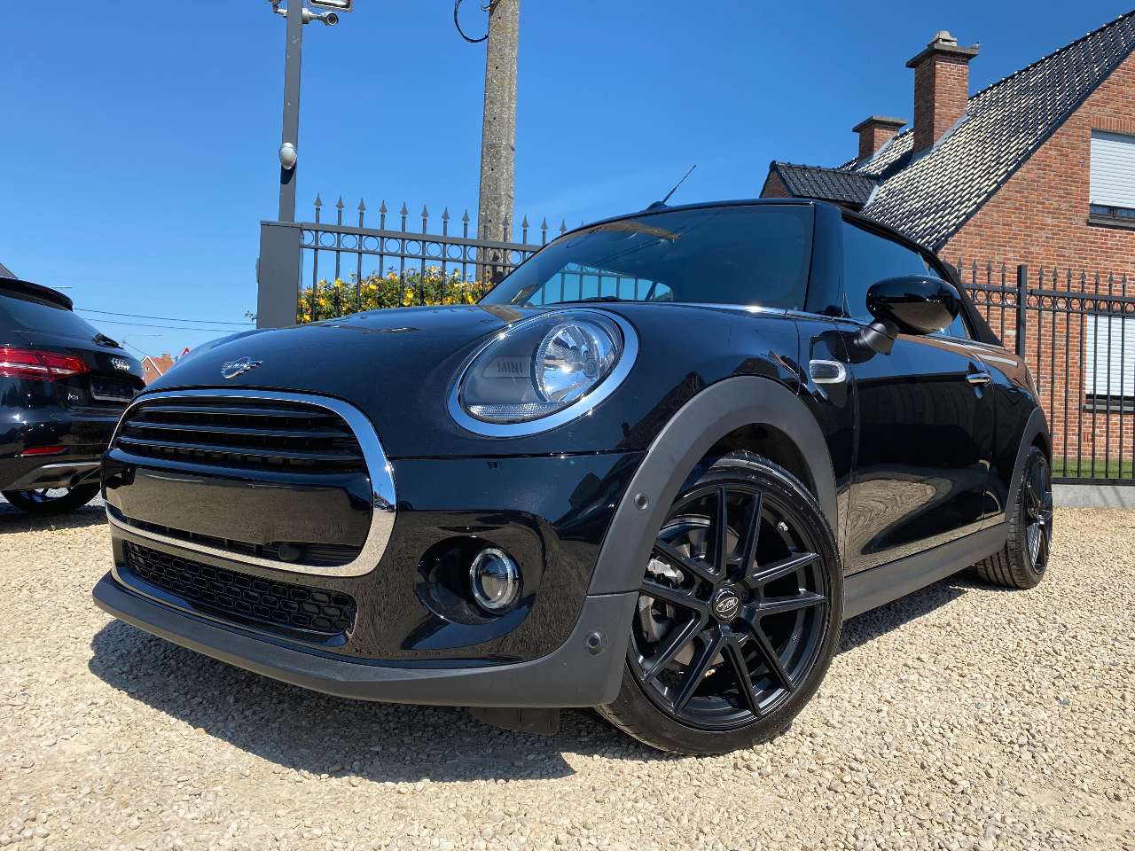 Leconte Motors -  MINI Cooper Cabrio