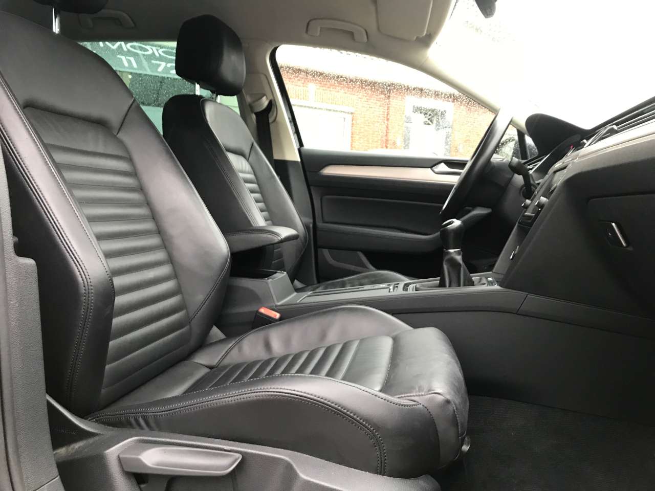 Leconte Motors -  Volkswagen Passat Variant