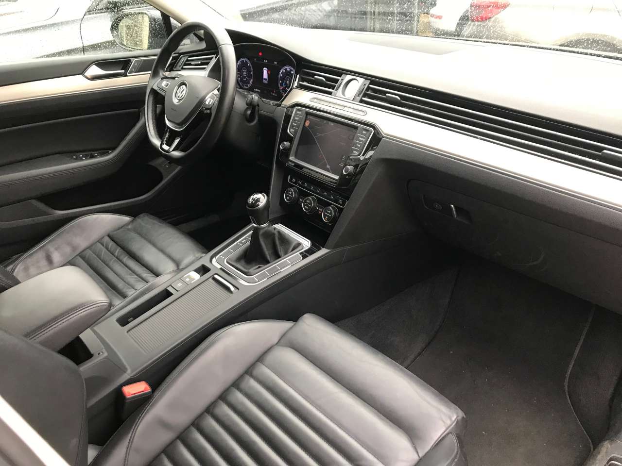 Leconte Motors -  Volkswagen Passat Variant
