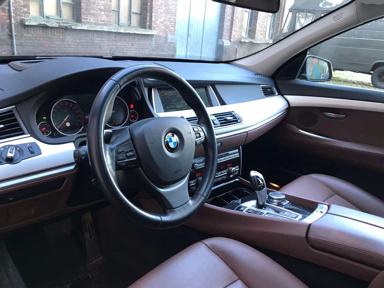Leconte Motors -  BMW 520