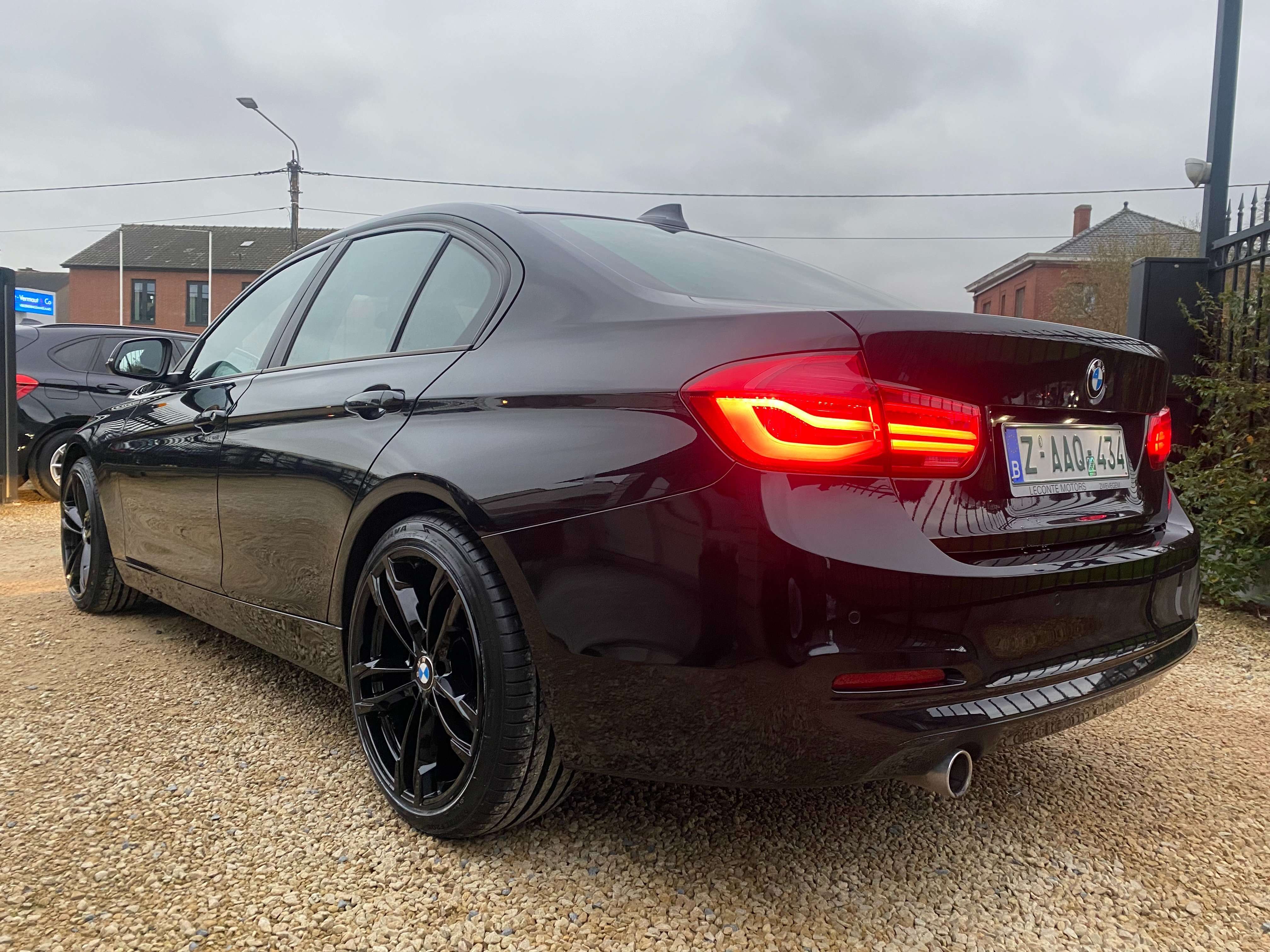 Leconte Motors -  BMW 318