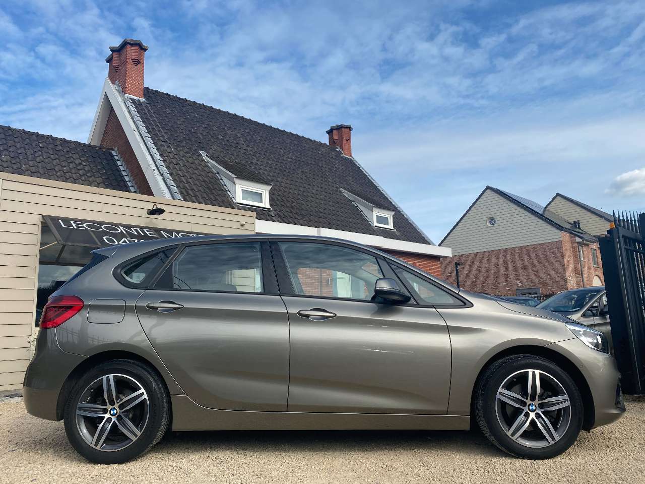 Leconte Motors -  BMW 216