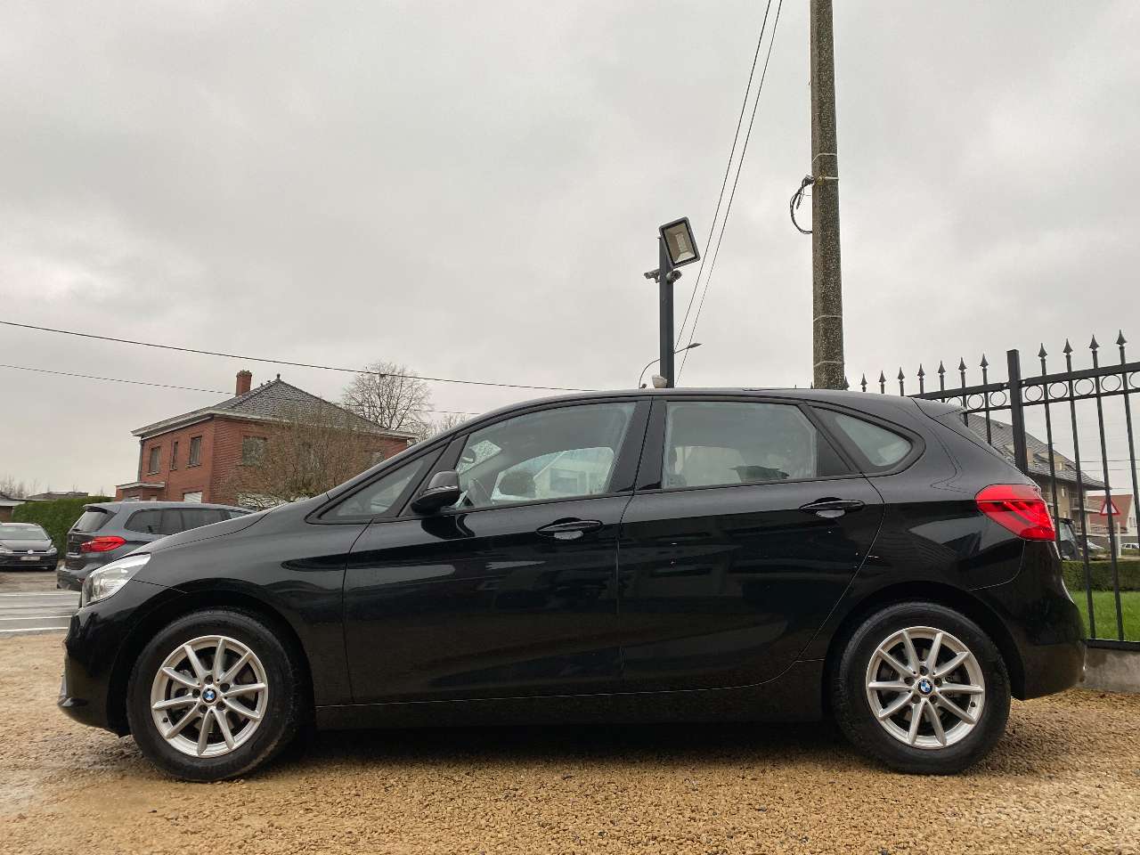 Leconte Motors -  BMW 216