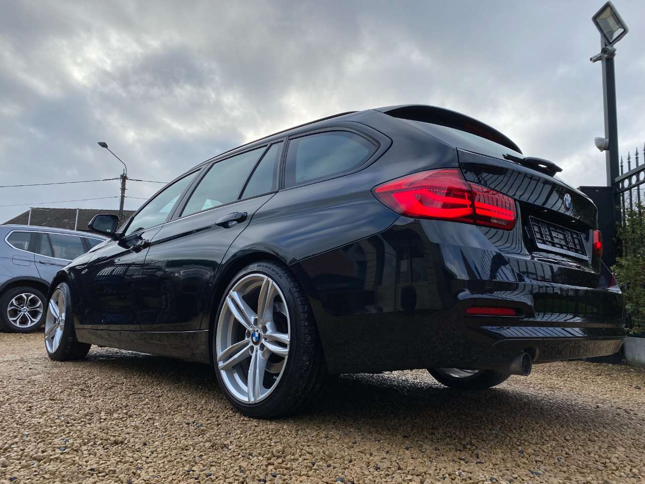 Leconte Motors -  BMW 318