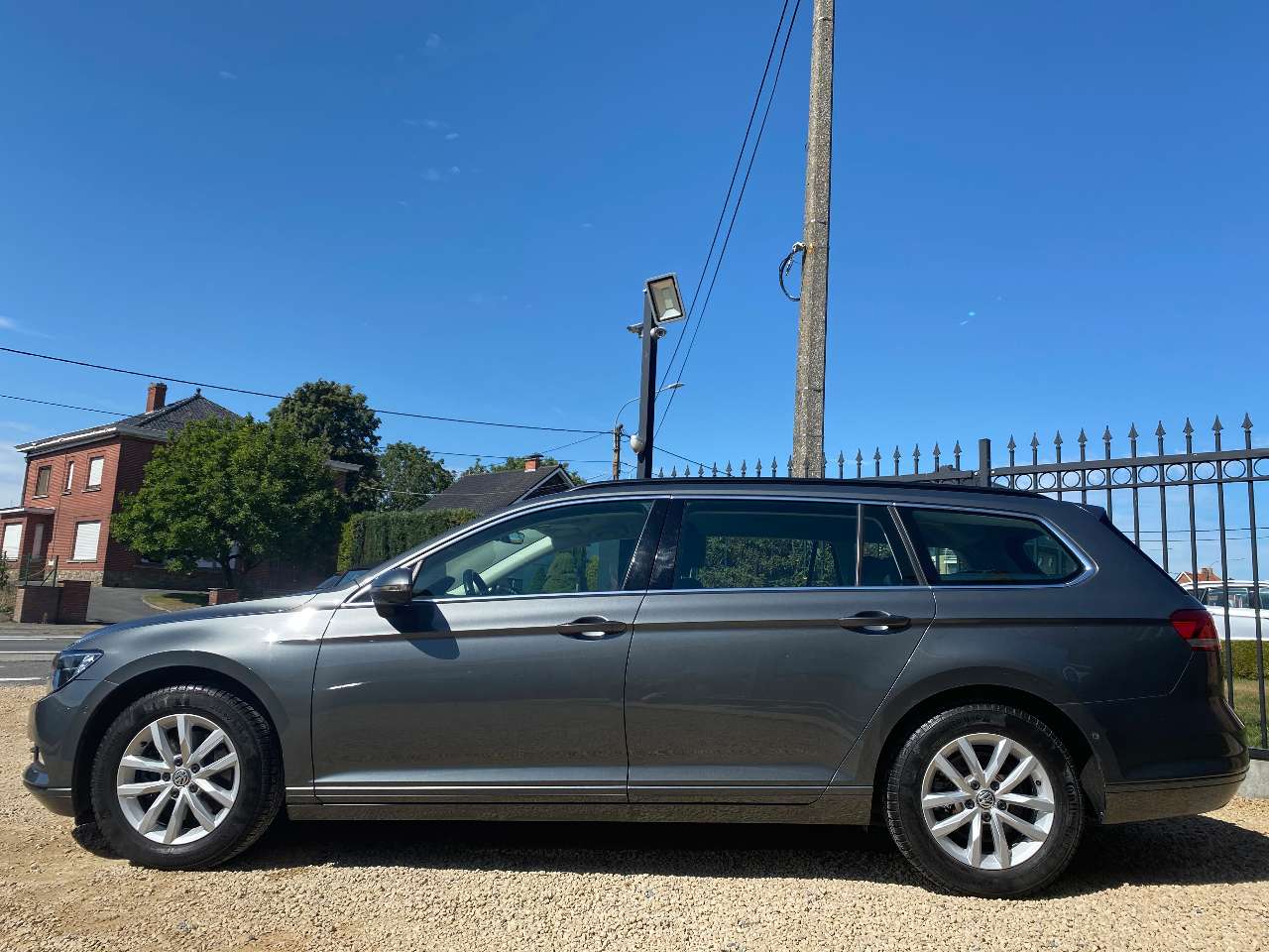 Leconte Motors -  Volkswagen Passat Variant