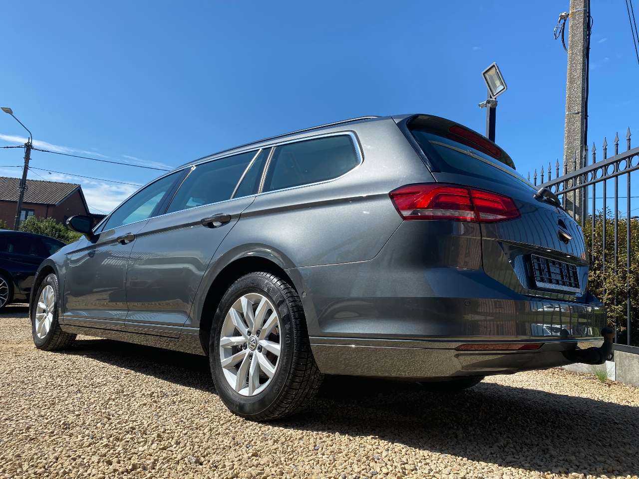 Leconte Motors -  Volkswagen Passat Variant