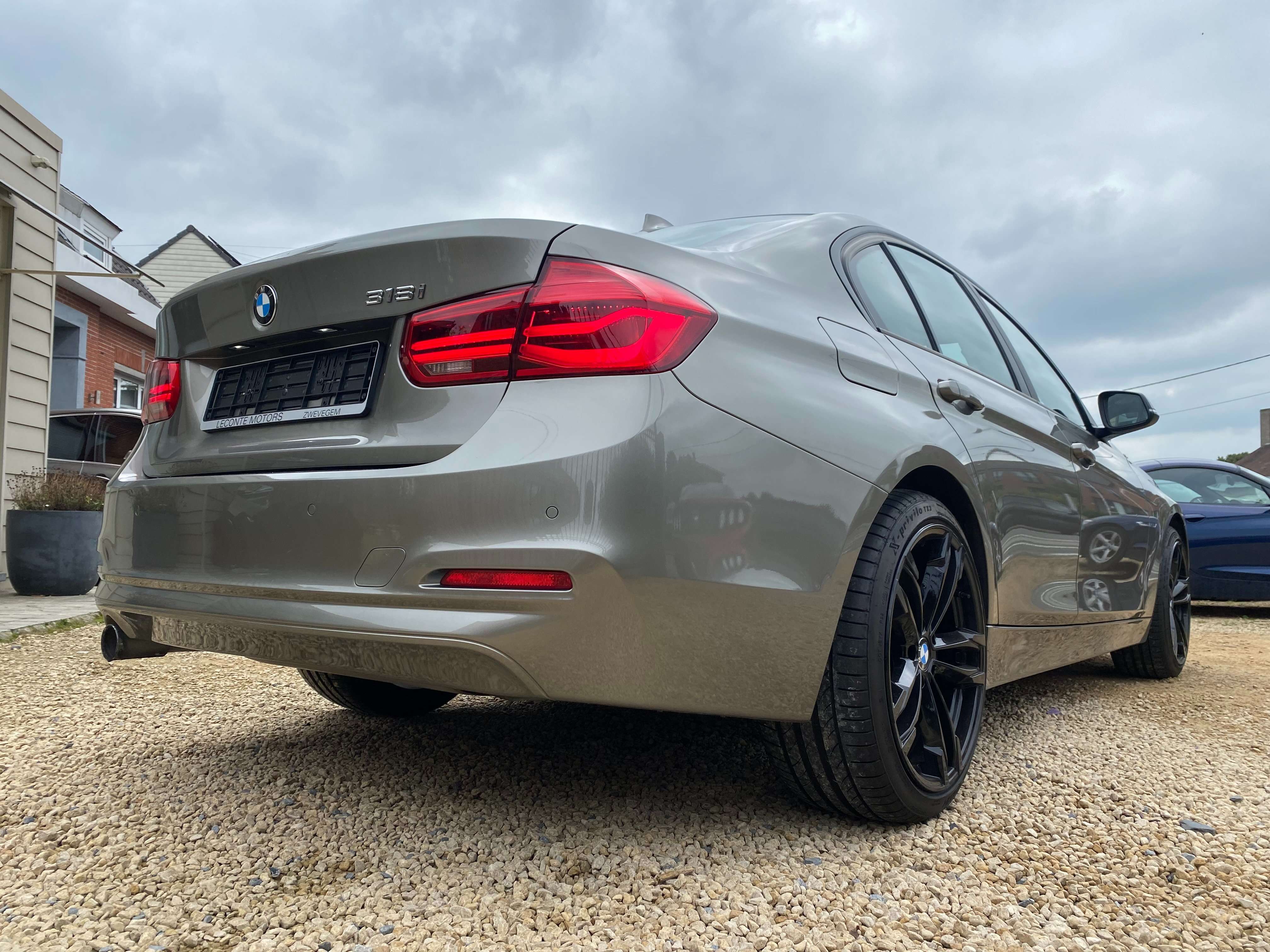 Leconte Motors -  BMW 318