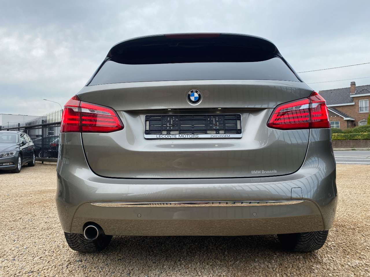 Leconte Motors -  BMW 216