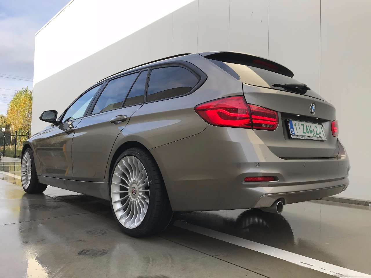 Leconte Motors -  BMW 318