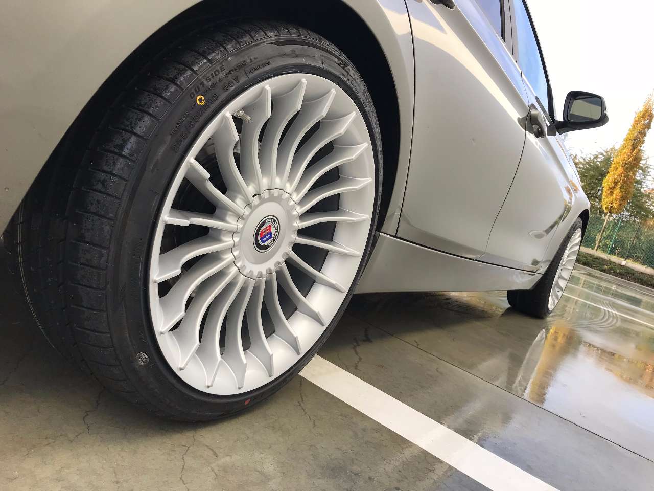 Leconte Motors -  BMW 318