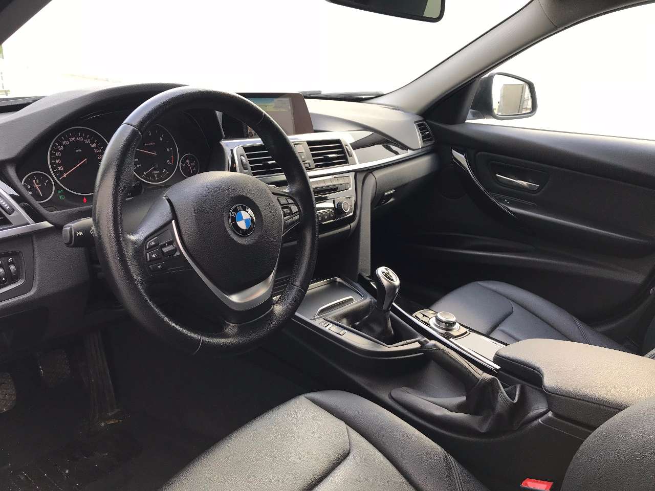 Leconte Motors -  BMW 318