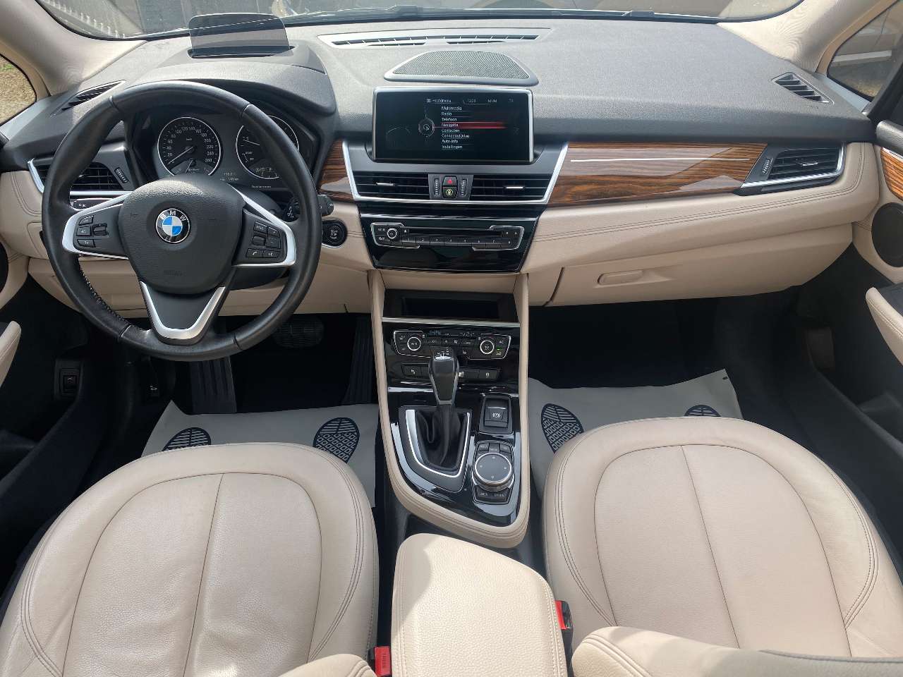 Leconte Motors -  BMW 220